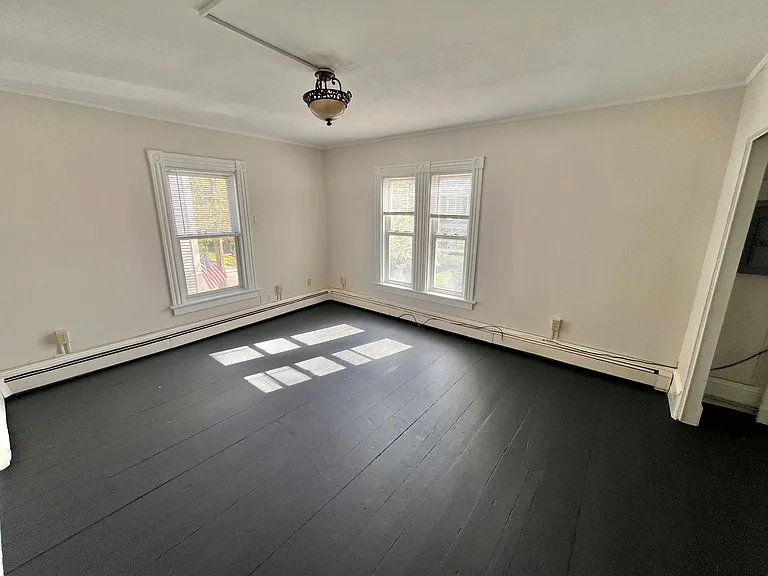 105-107 Richards Ave #107 — Photo 17