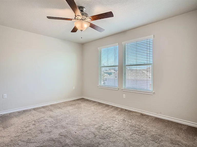 1604 Los Olivios Way — Photo 12