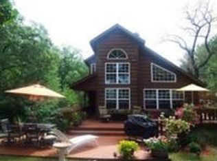 N8927 Swift Lake Rd, East Troy, WI 53120