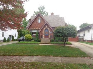 5845 Lotusdale Dr, Parma Heights, OH