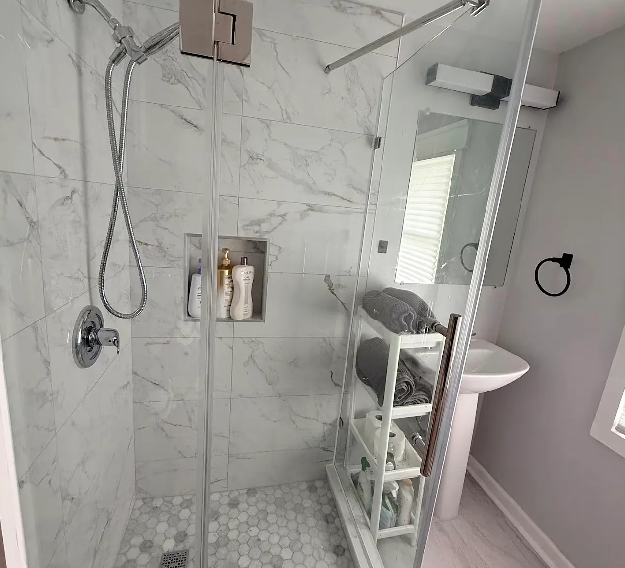 4 bed, 1100 sqft, $1,300 — Photo 3
