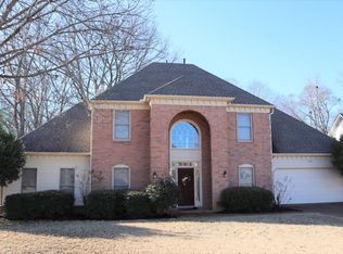 1125 Macon Ridge Dr, Collierville, TN 38017