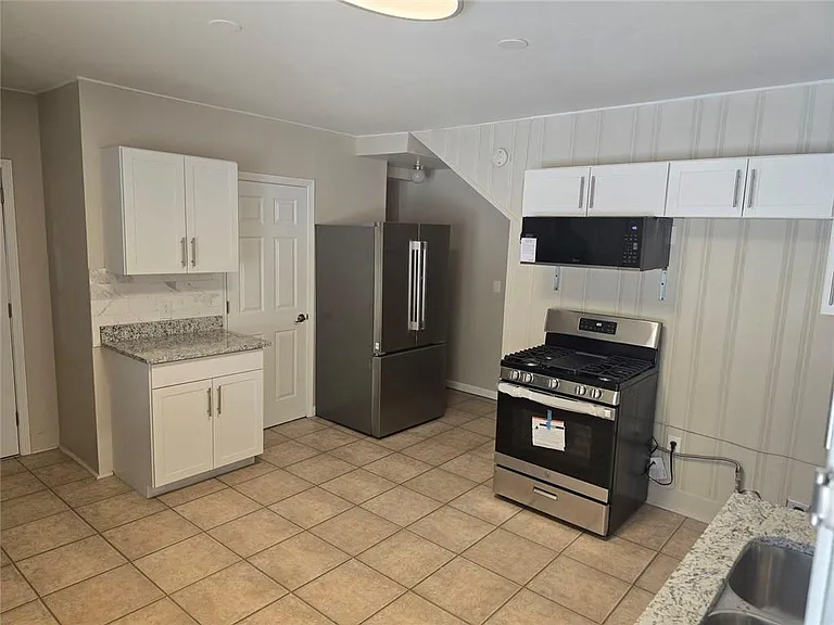 3420 Northside Dr #B — Photo 10