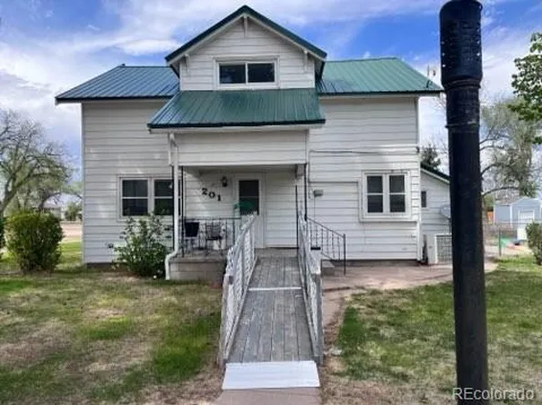 201 E 4th Avenue, Otis, CO 80743