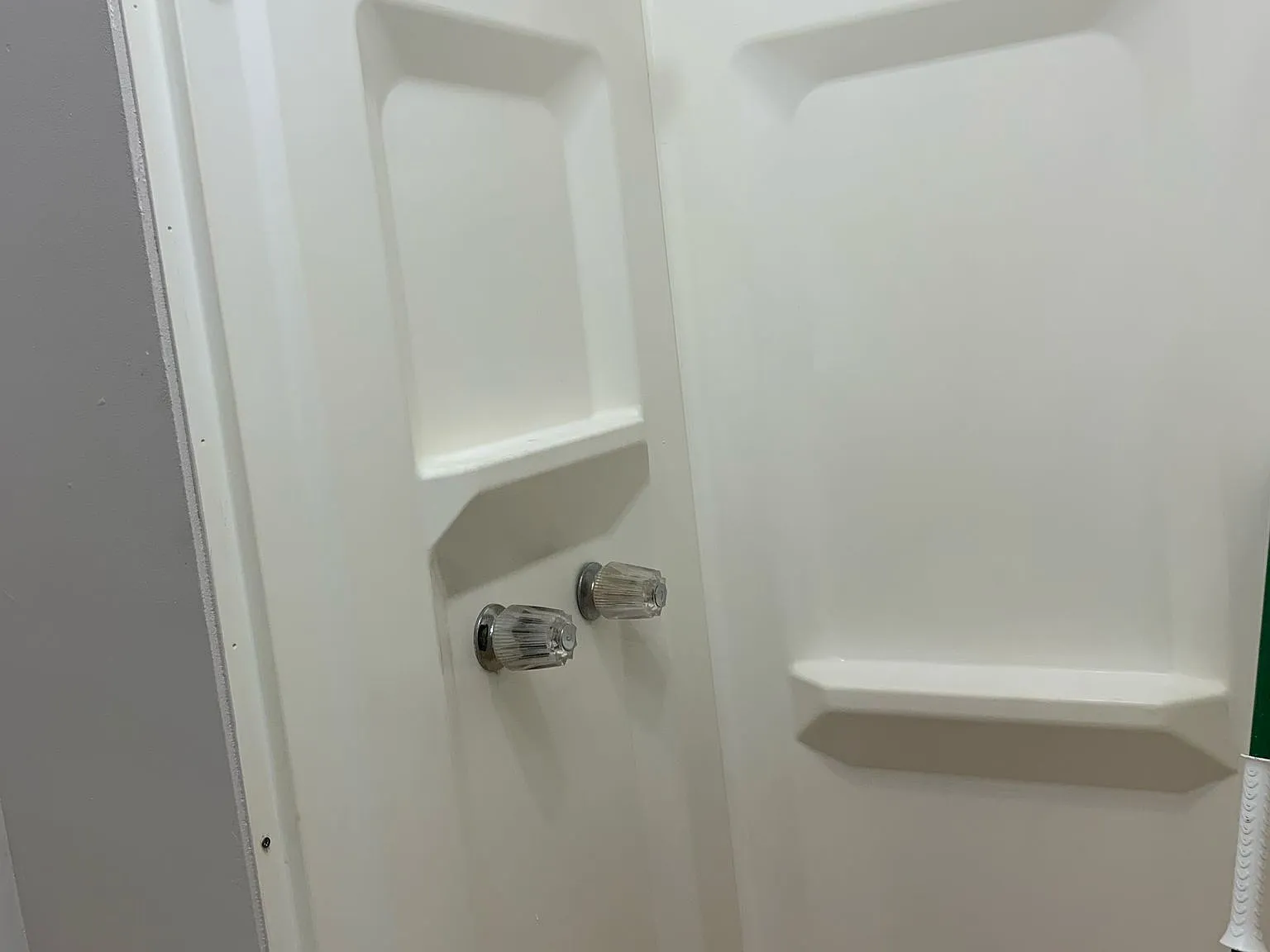 2 bed, $1,900 — Photo 3