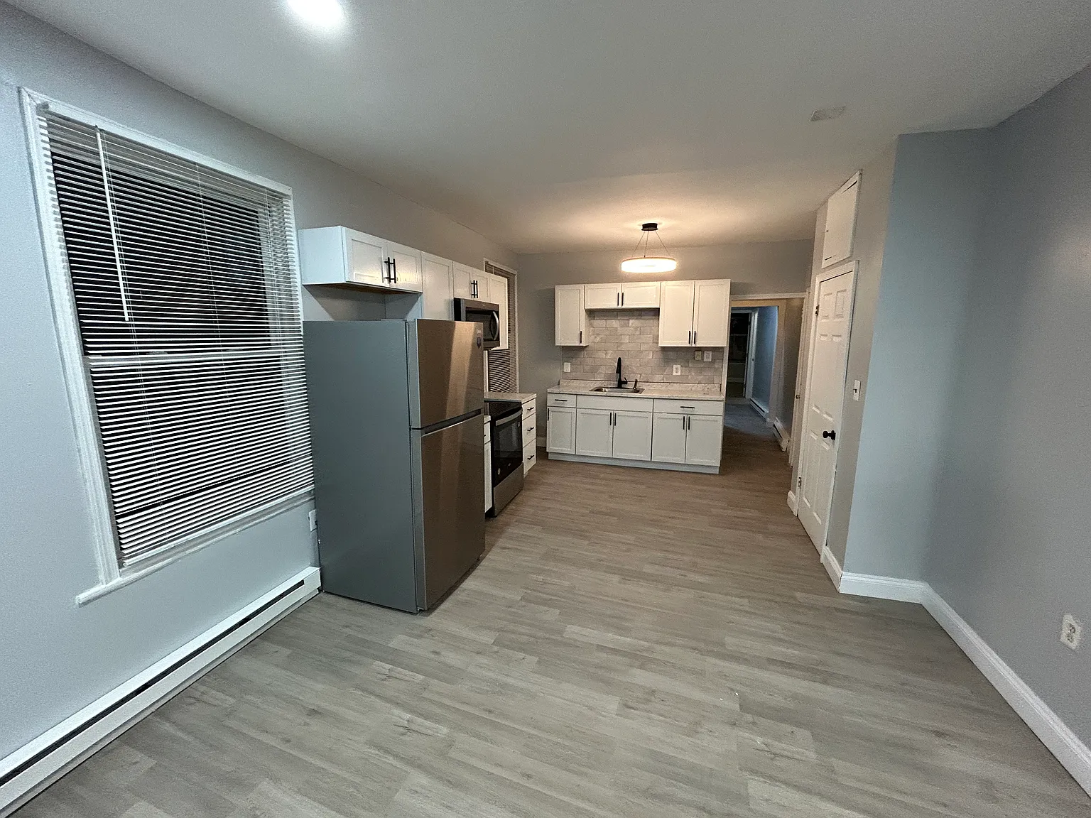 3 bed, $1,525 — Photo 4