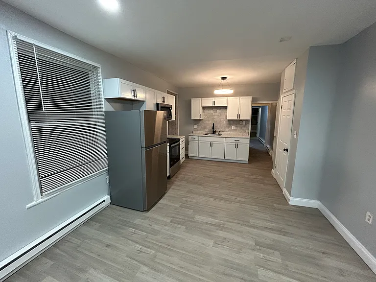 173 W Ridge St #4 — Photo 4