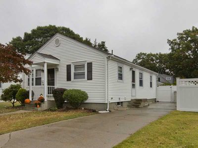 34 Holland Ave, Riverside, RI, 02915