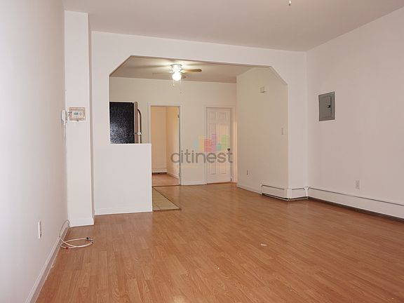 5th image of 86 16th St #2RU