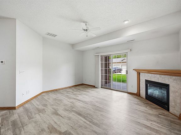 4th image of 250 Cimarron Dr Unit 202