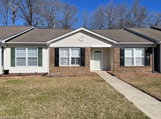 605 Chesapeake Ln, Archdale, NC 27263