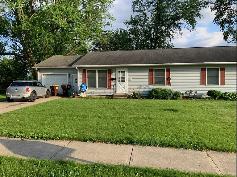 207 W Brayton Rd #B — Photo 4