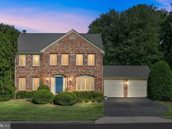 12458 Wendell Holmes Rd, Herndon, VA 20171