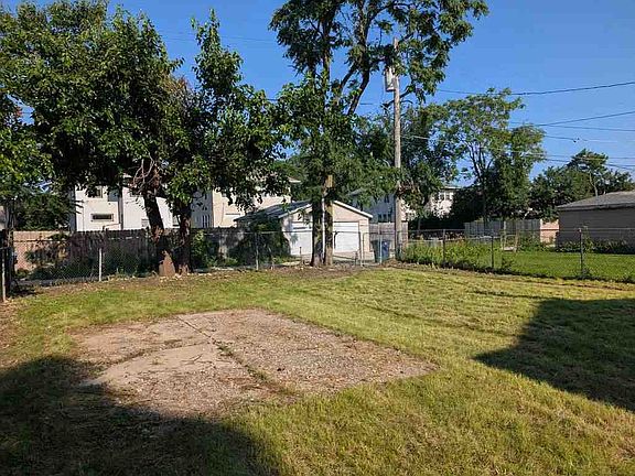 4th image of 628 S 15th Ave