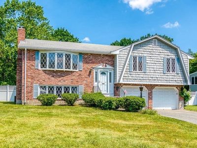 7 Flintlock Ln, Dedham, MA, 02026