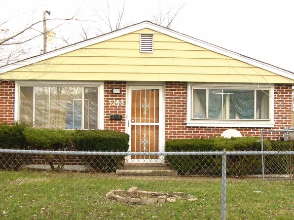 3208 Kinnie Rd, Robbins, IL 60472