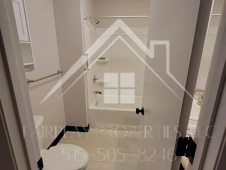 1820 Arlington Ave #2 — Photo 15