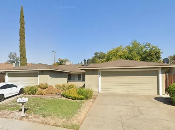 2823-2821 Pepper Oaks Dr, Sacramento, CA 95827