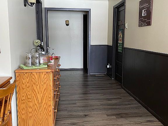 2nd image of 354 N 3rd St