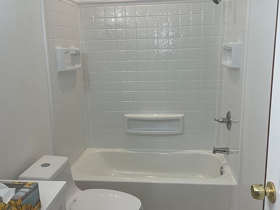 3rd image of 43 Knoll St #1