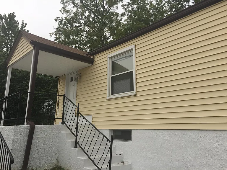 10430 Niblic Dr — Photo 3
