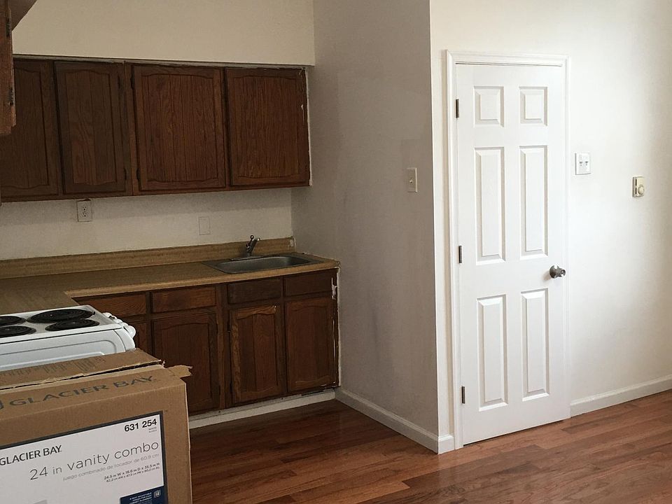 1st image of 2578 Frankford Ave APT 6
