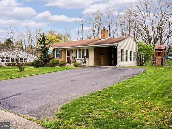 2nd image of 10729 Oak Forest Dr