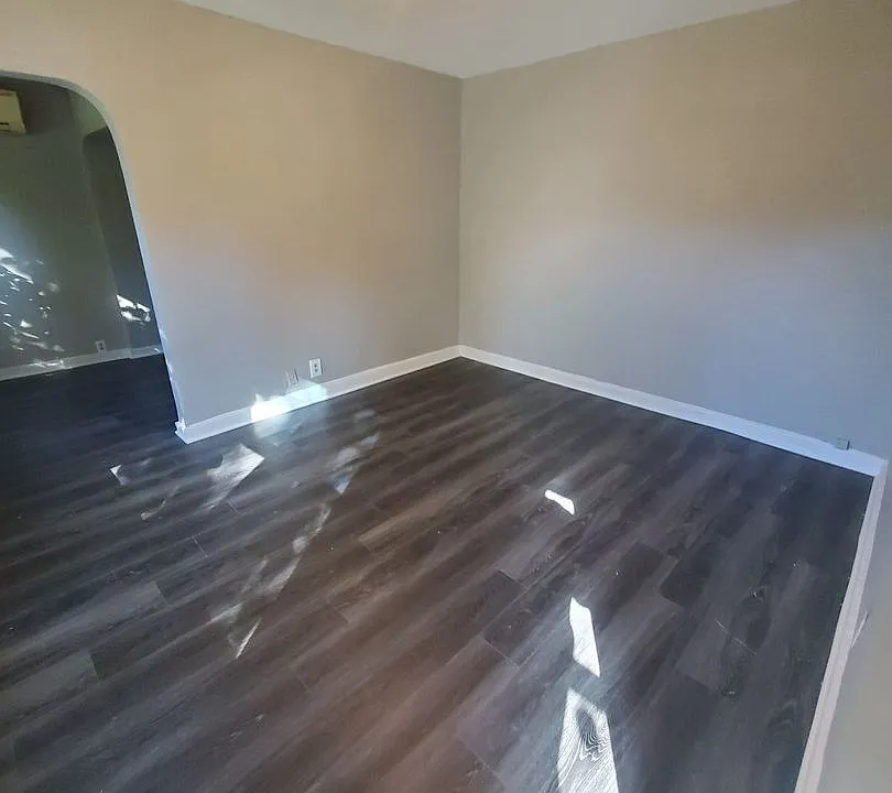 4603 N 29th St - 6 unit