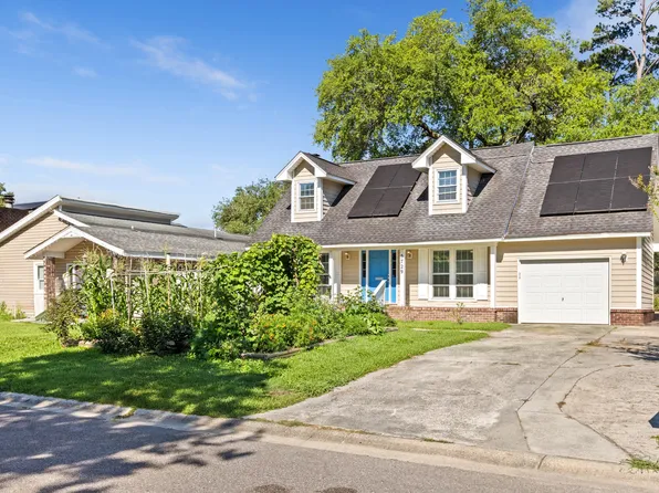 5729 Saint Angela Dr, North Charleston, SC 29418