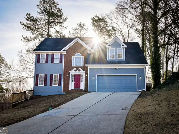 410 Meadowfield Trl, Lawrenceville, GA 30043