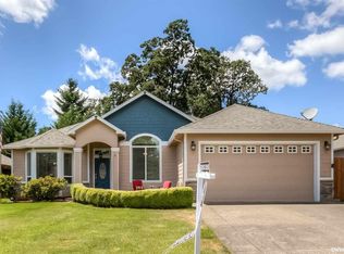 653 NW Eakin Dr, Dallas, OR 97338