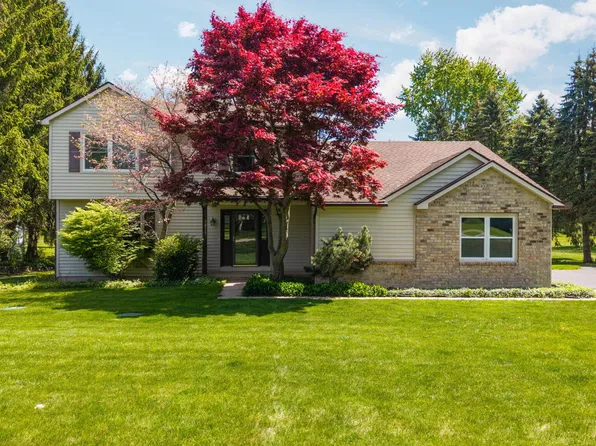 5819 Shagbark Dr, Ann Arbor, MI 48108