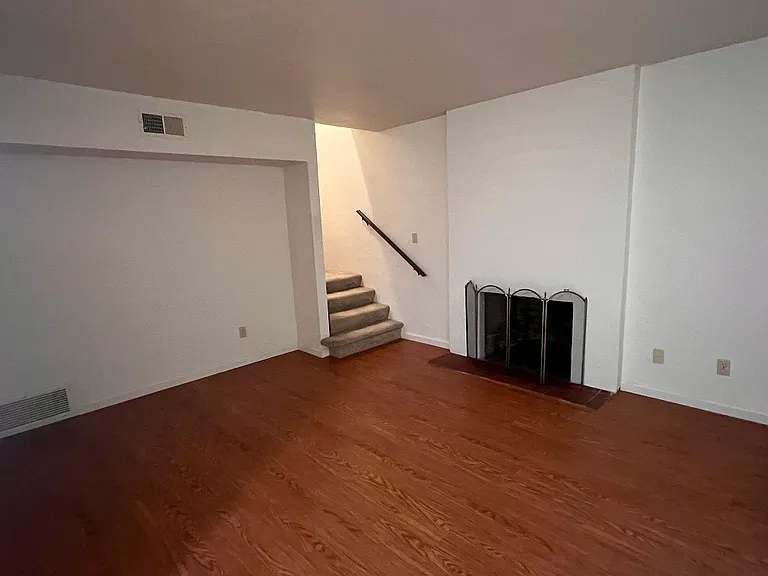 712 F St — Photo 4