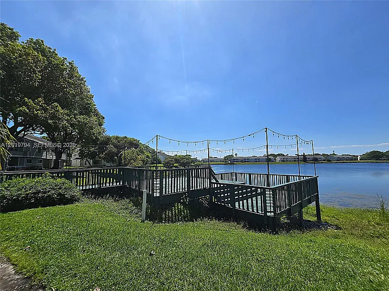 3457 NW 44th St #205 — Photo 30