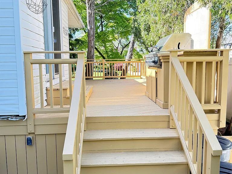 14 Millpond St — Photo 30