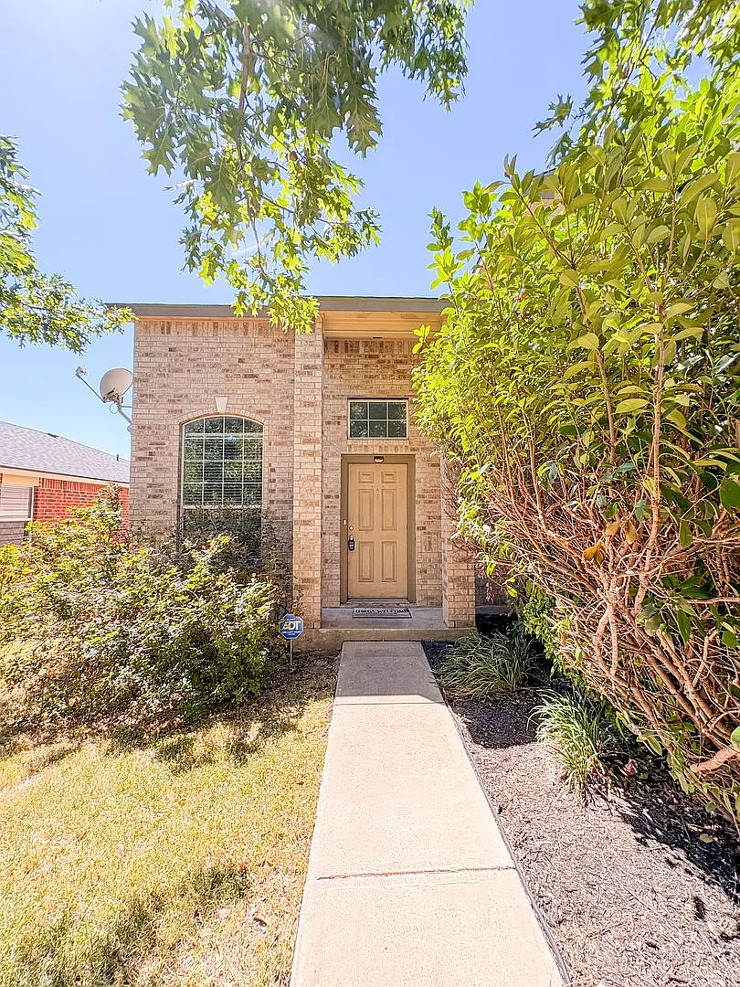 Beautiful 4 bed/ 3 bath Home - Killeen, TX 76549 — Photo 1