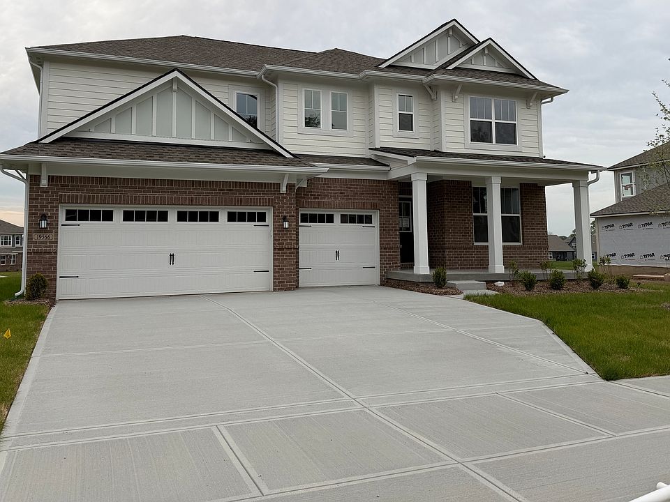 2nd image of 19566 Hazelnut Blvd