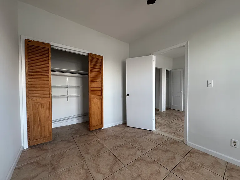 2027 Stillwell Ave #3R — Photo 9