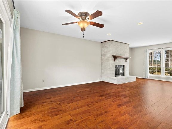 4th image of 1700 Fiddlers Elbow Dr #84