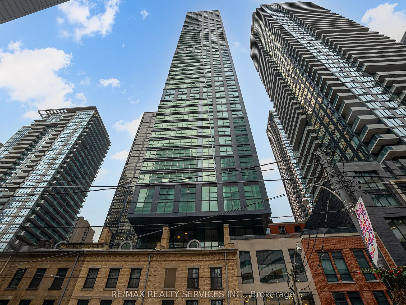 3 bed, $6,000 — Photo 1