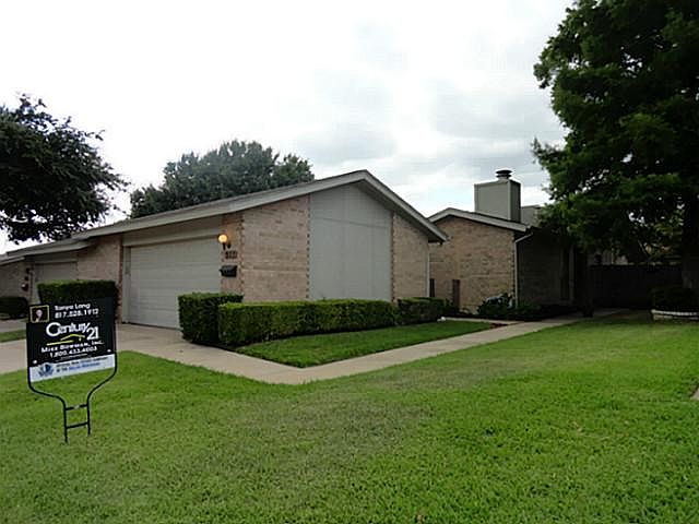 1st image of 917 Shady Creek Ln