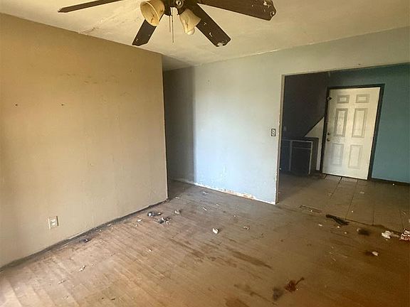 3rd image of 4300 SE 37th St