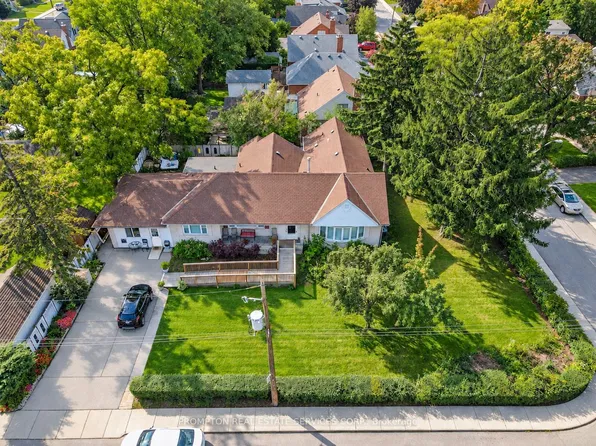 6 Kelso St, Hamilton, ON L9A 1C6