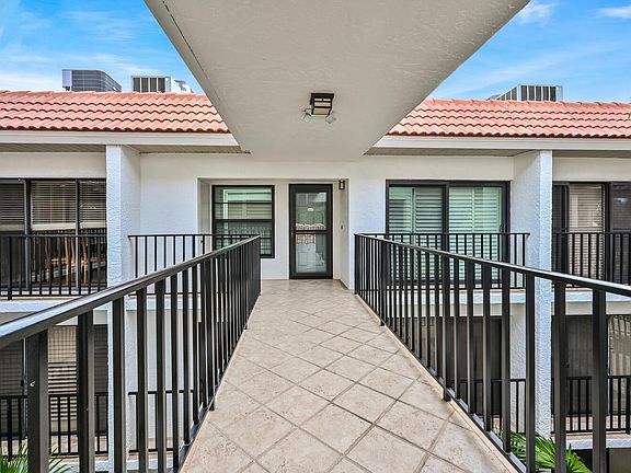 2nd image of 5940 Via Lugano APT 303