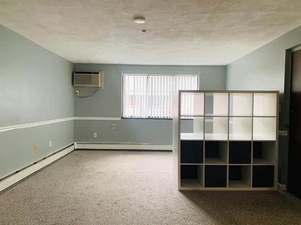 30A Colonial Dr, Andover, MA 01810