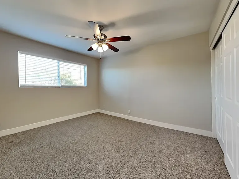 7907 E Latham St — Photo 8