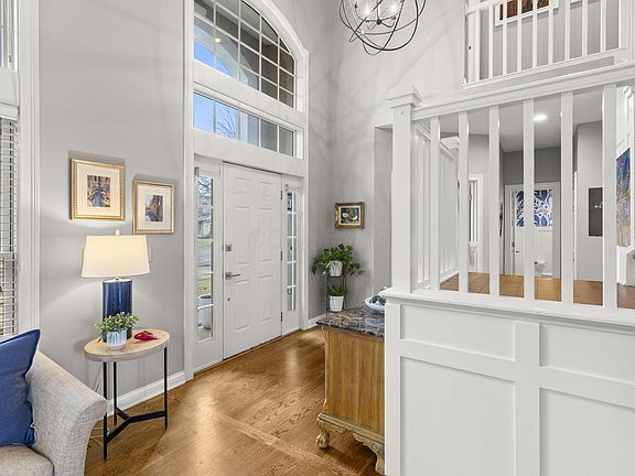 4th image of 1216 Hooverview Dr