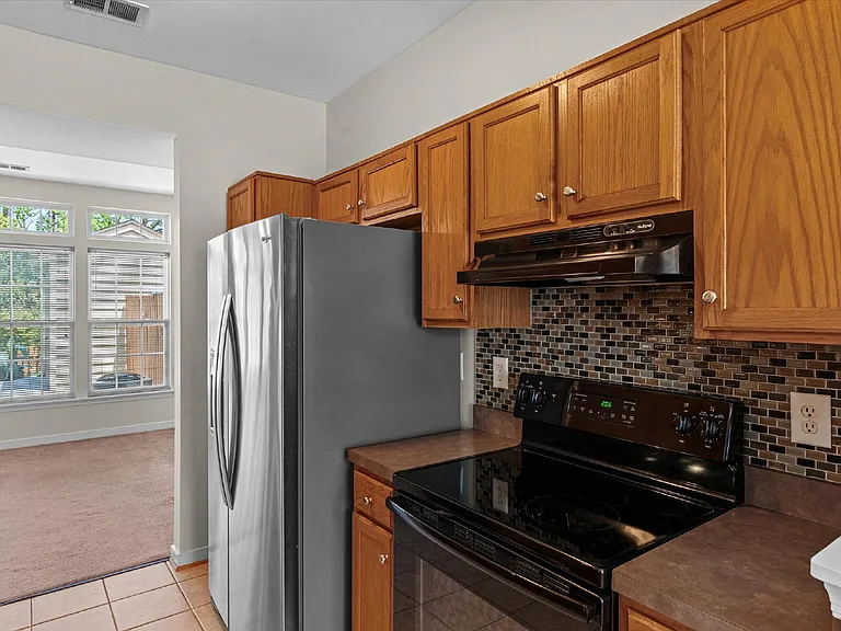 7813 Villa Pl — Photo 11