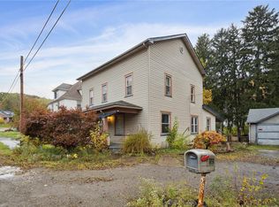 1658 Mercer Rd, Ellwood City, PA 16117