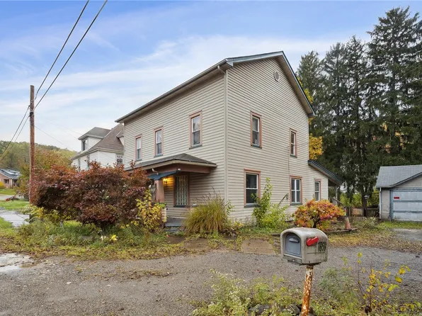 1658 Mercer Rd, Ellwood City, PA 16117